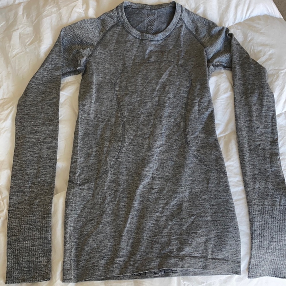 Lululemon swiftly tech long sleeve